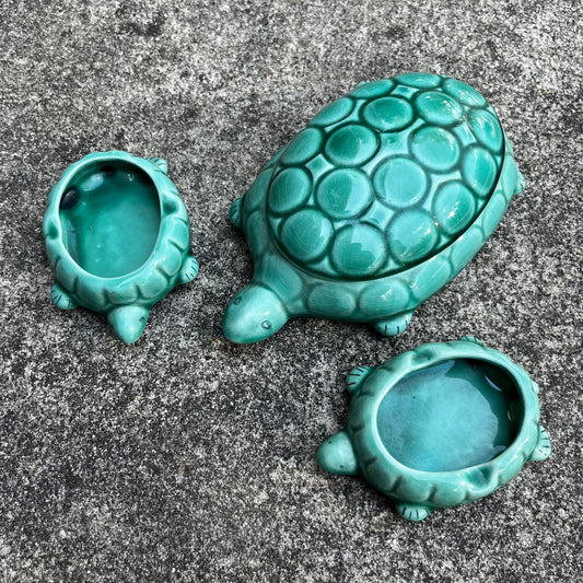 Vintage ceramic turtle stash and ashtray set.