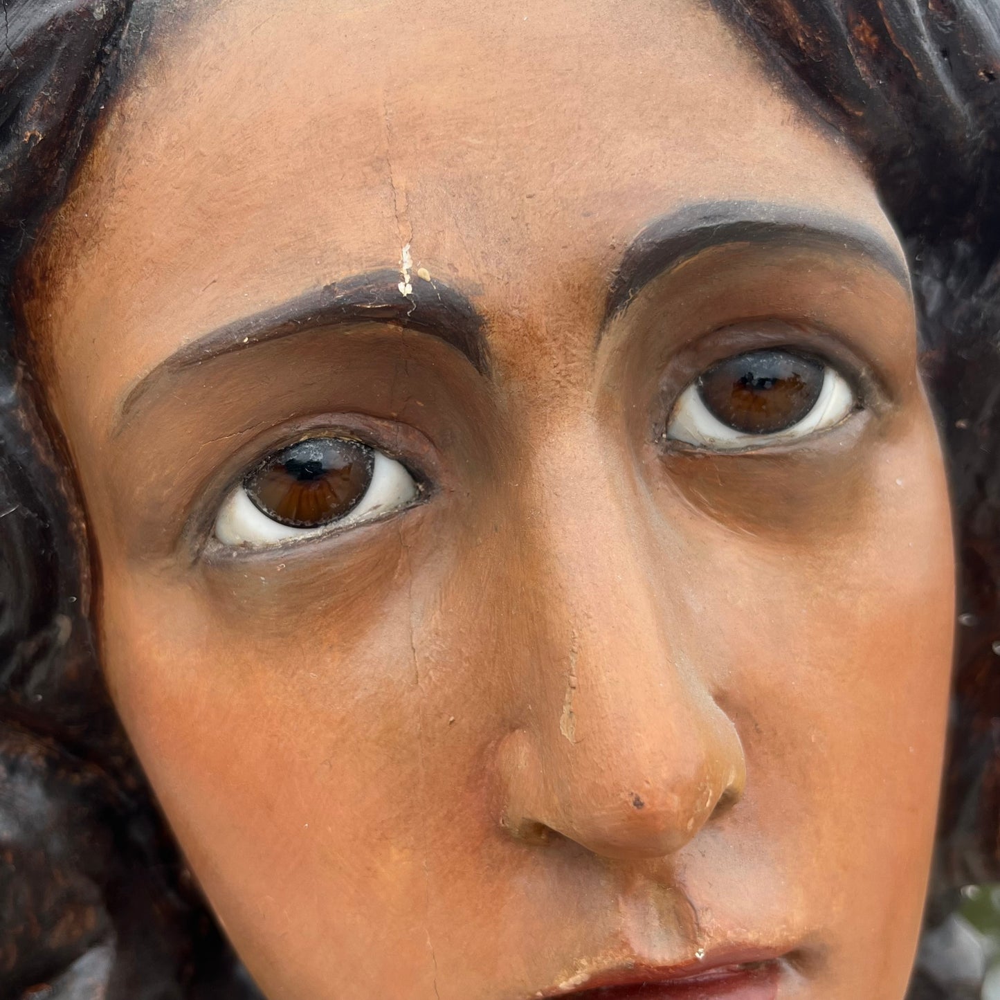Early 1900s Panamanian Santa María la Antigua bust.