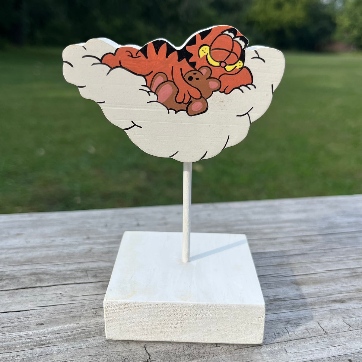 Vintage wood cut Garfield.