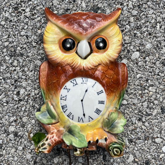 1960s Owl clock wall pocket.