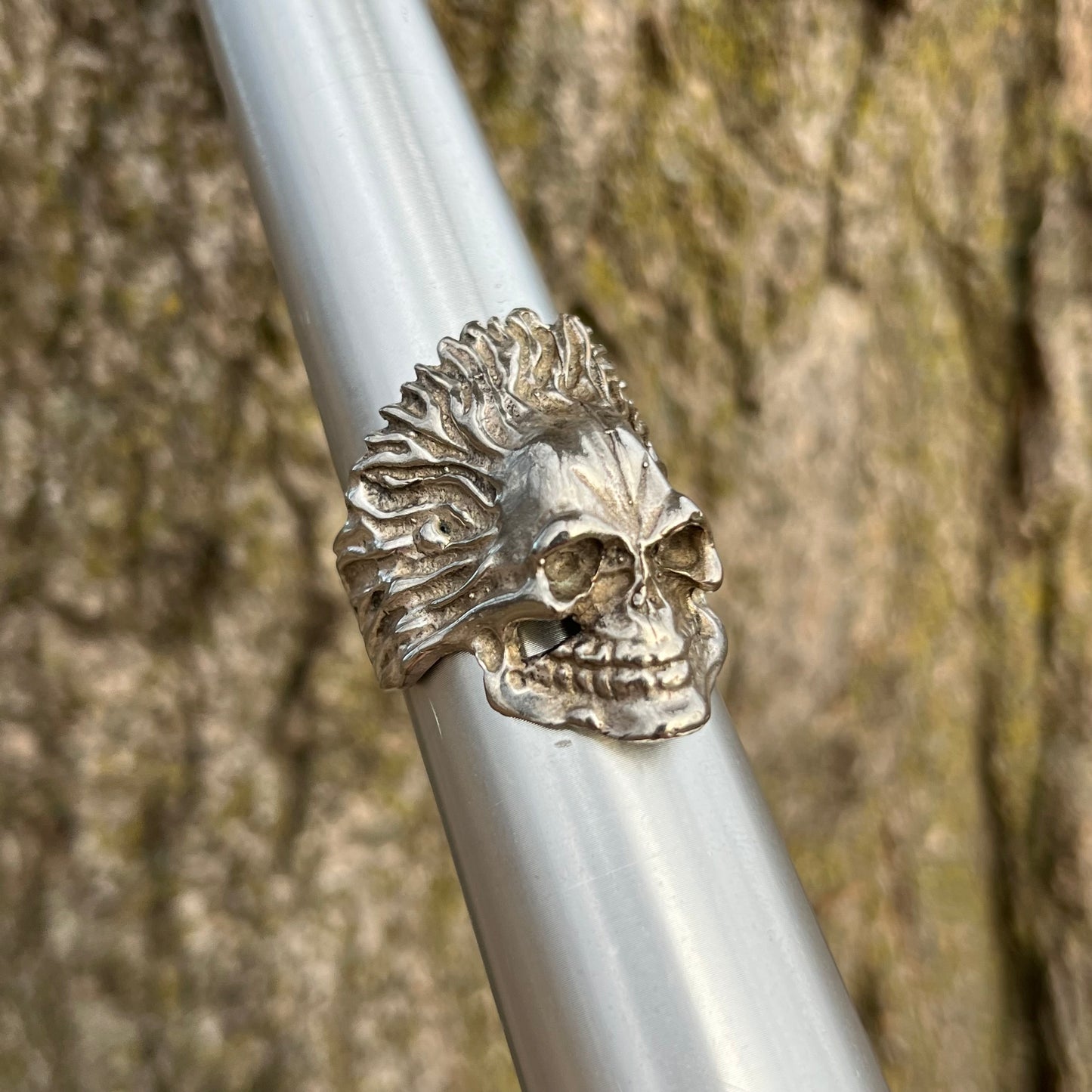 Vintage sterling silver big chief Skully ring. Size 11.75.
