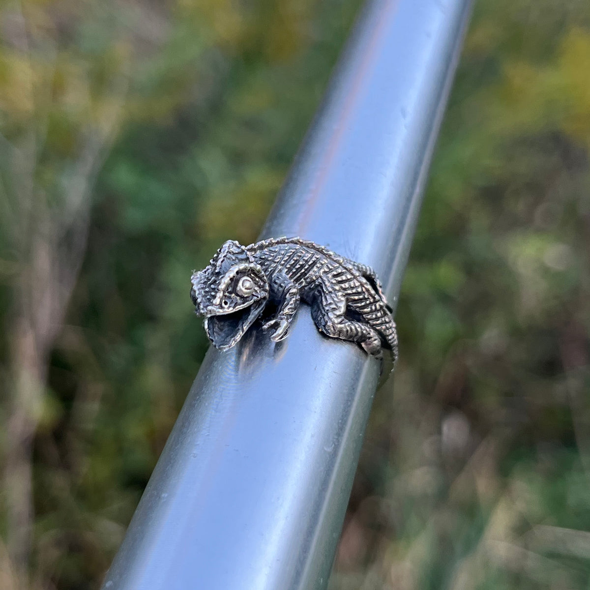 Sterling Silver Chameleon ring. Size 10.