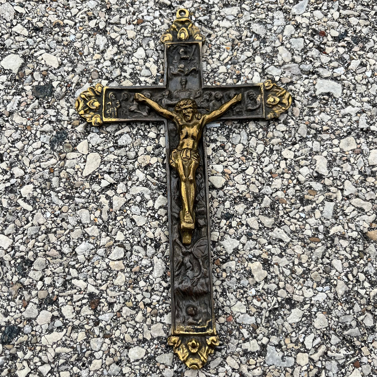 1930s/1940s Bronze crucifix.