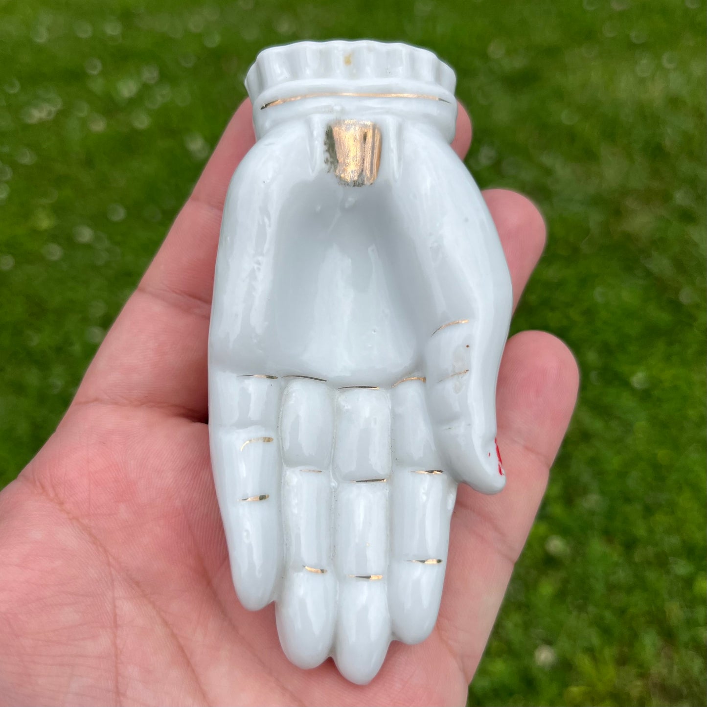1950s Ceramic hand ashtray.
