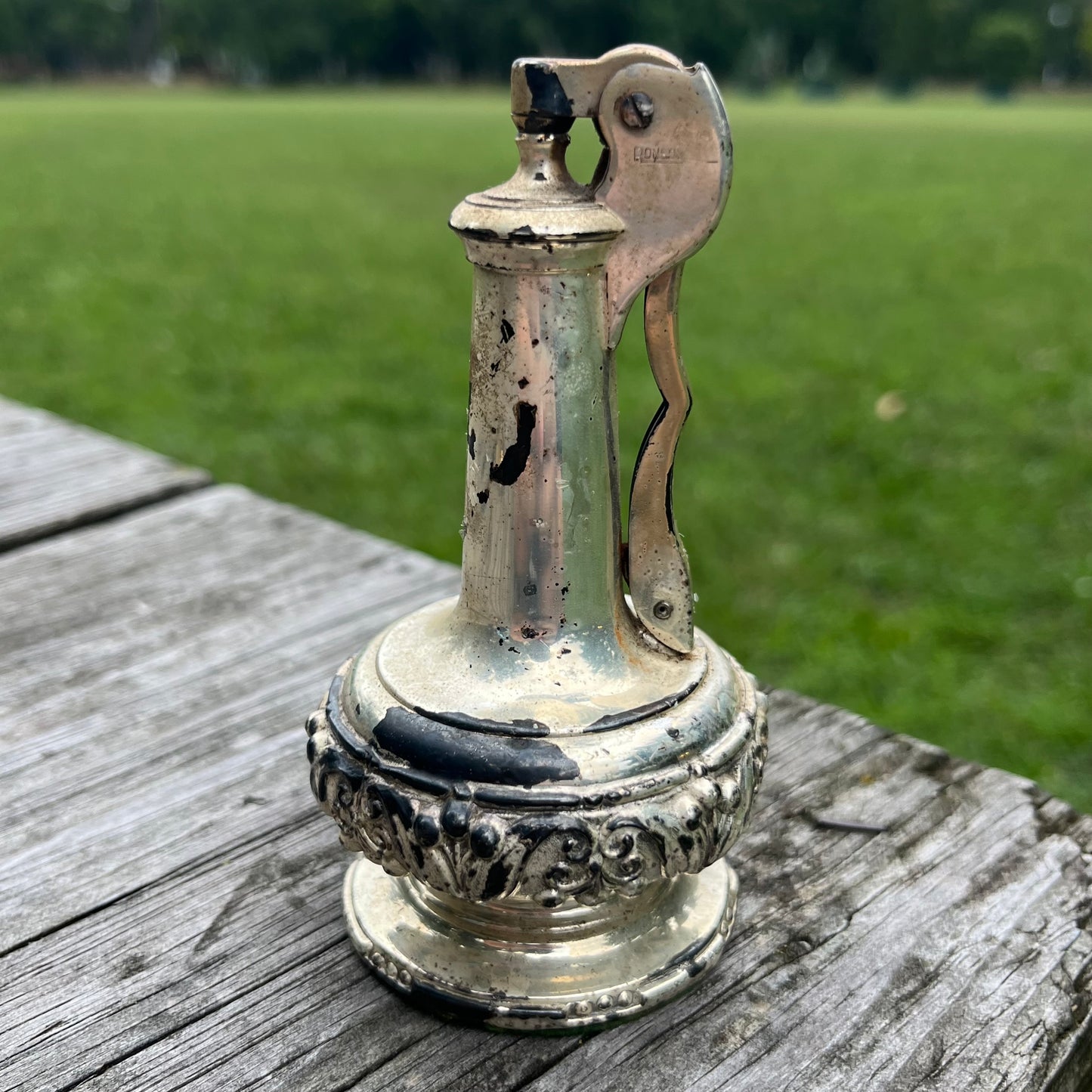 1950s Ronson “Decanter” tabletop lighter.