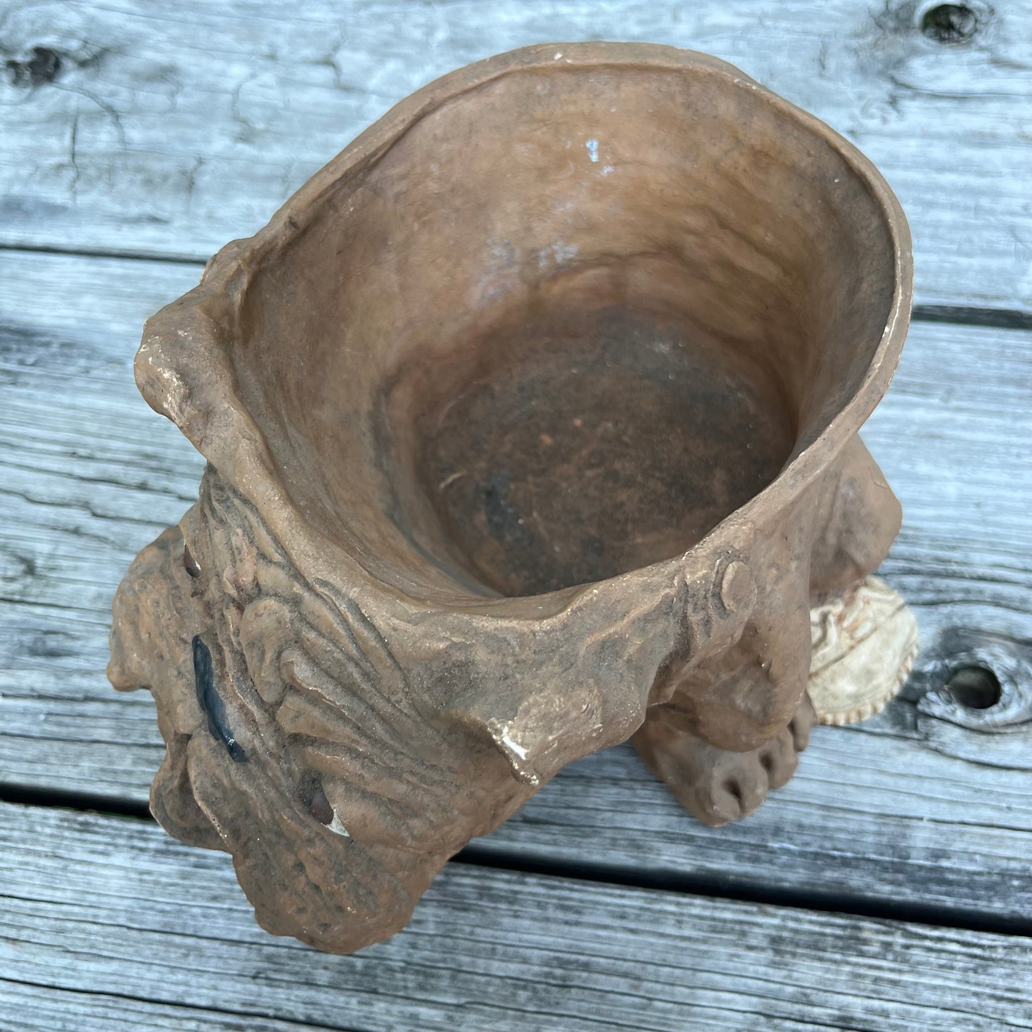 1975 Bulldog planter.