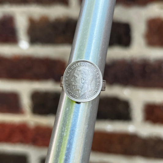 Vintage Sterling silver coin ring. Size 5.25.