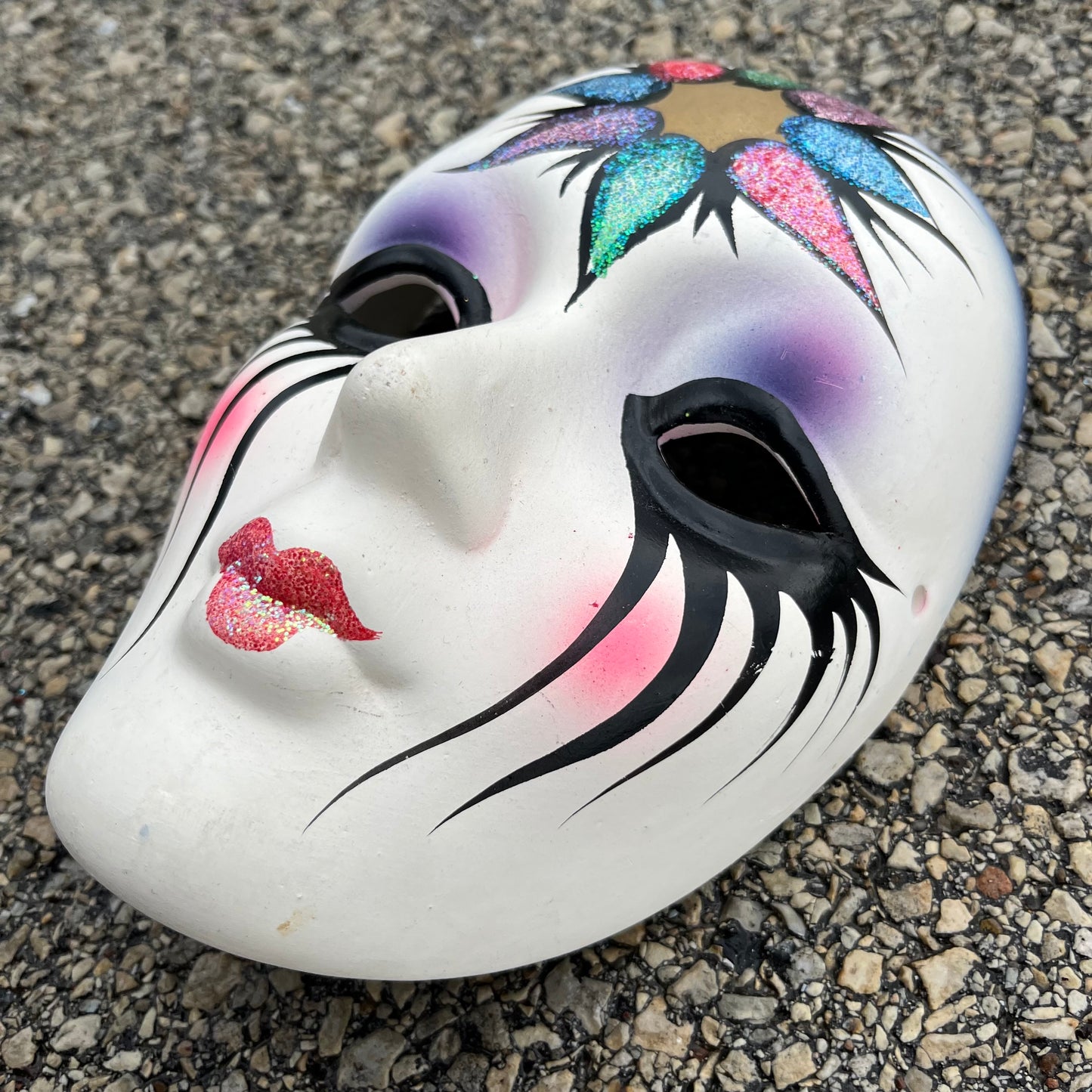 90s Ceramic mask.