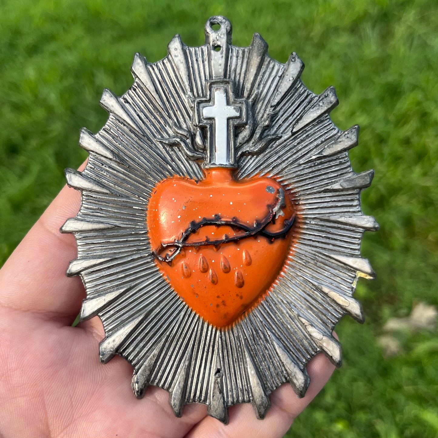 1940s Sacred heart of Christ plaque.