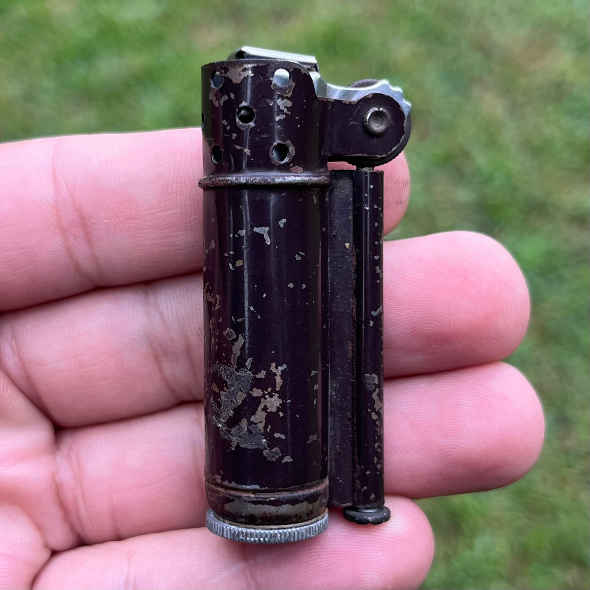 1940s Dunhill service lighter.