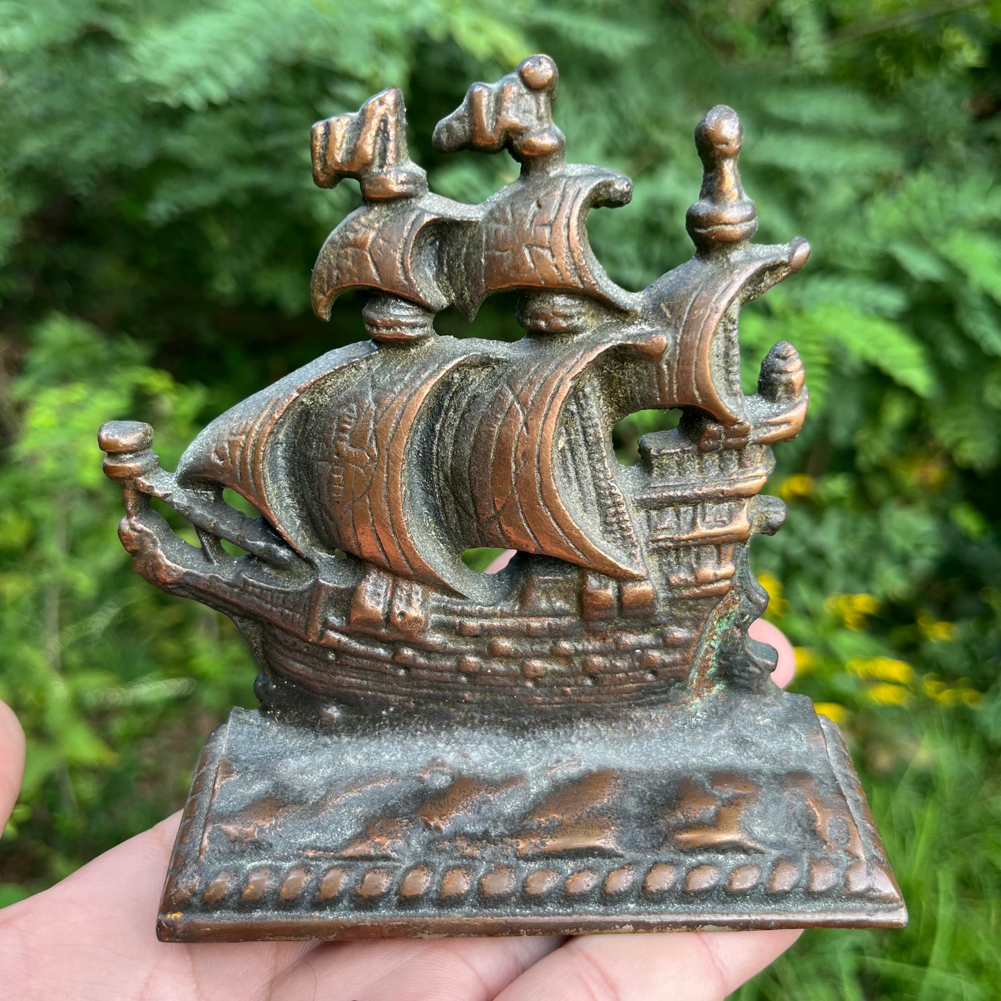 Vintage cast iron ship book end.