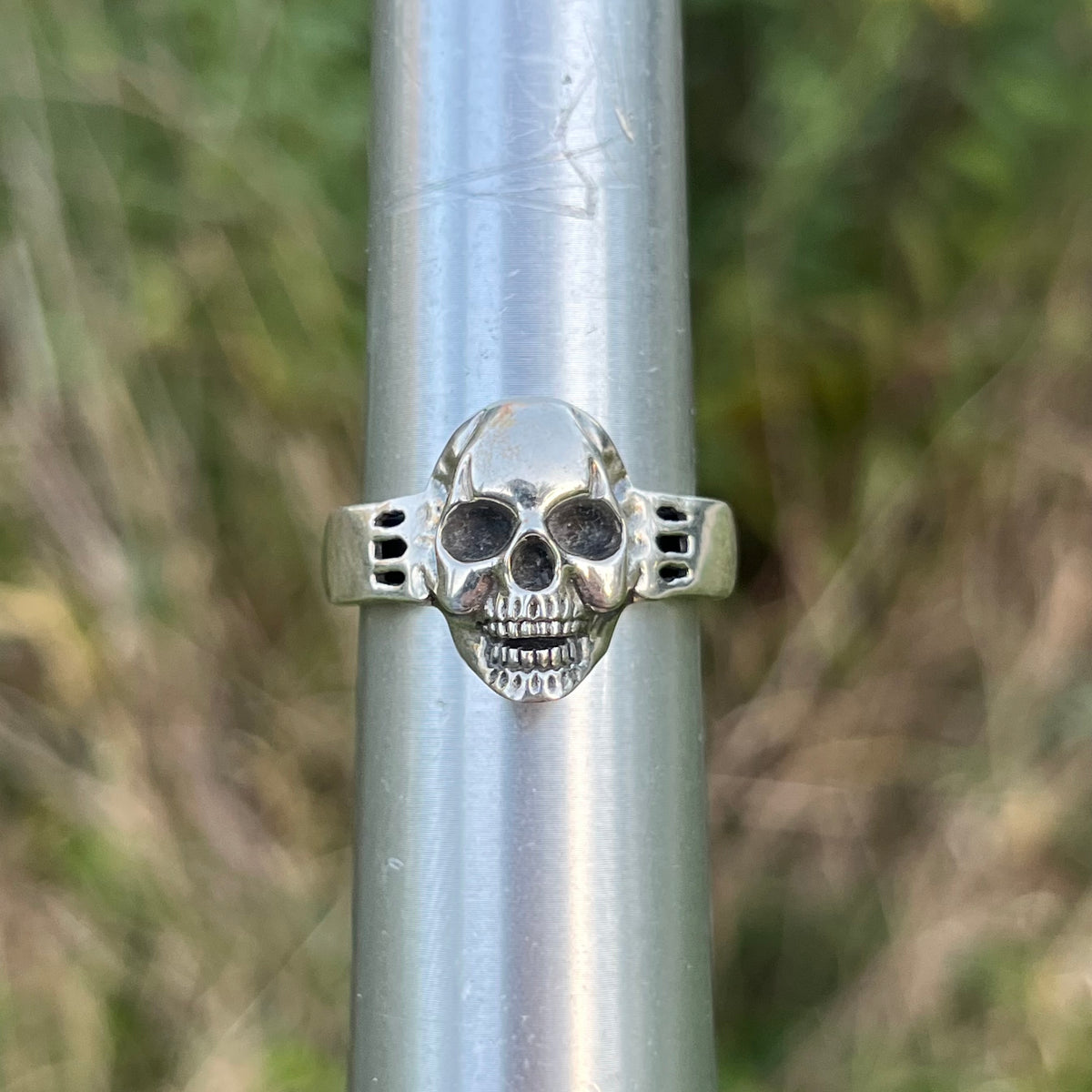 Sterling Silver Skull ring. Size 11.25.