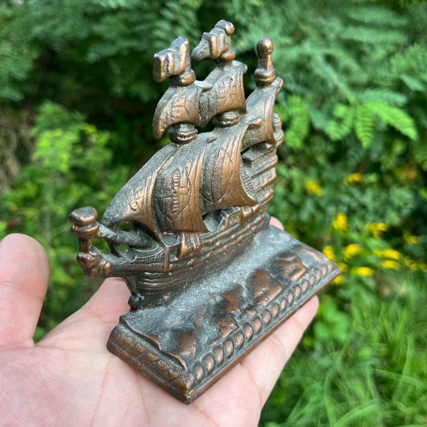 Vintage cast iron ship book end.