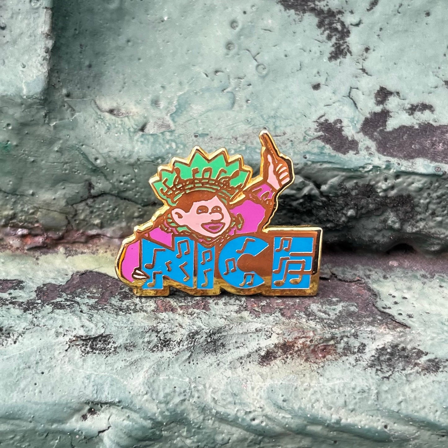 Vintage French Nice Maestro pin.