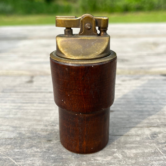 1950s Wooden tabletop lighter.