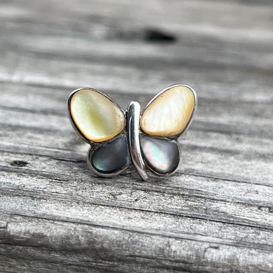 Vintage Sterling silver mother of pearl butterfly ring. Size 7.