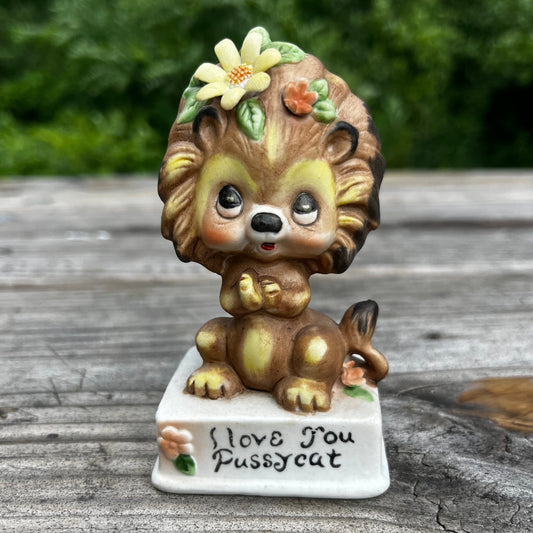 1950s Ceramic lion.