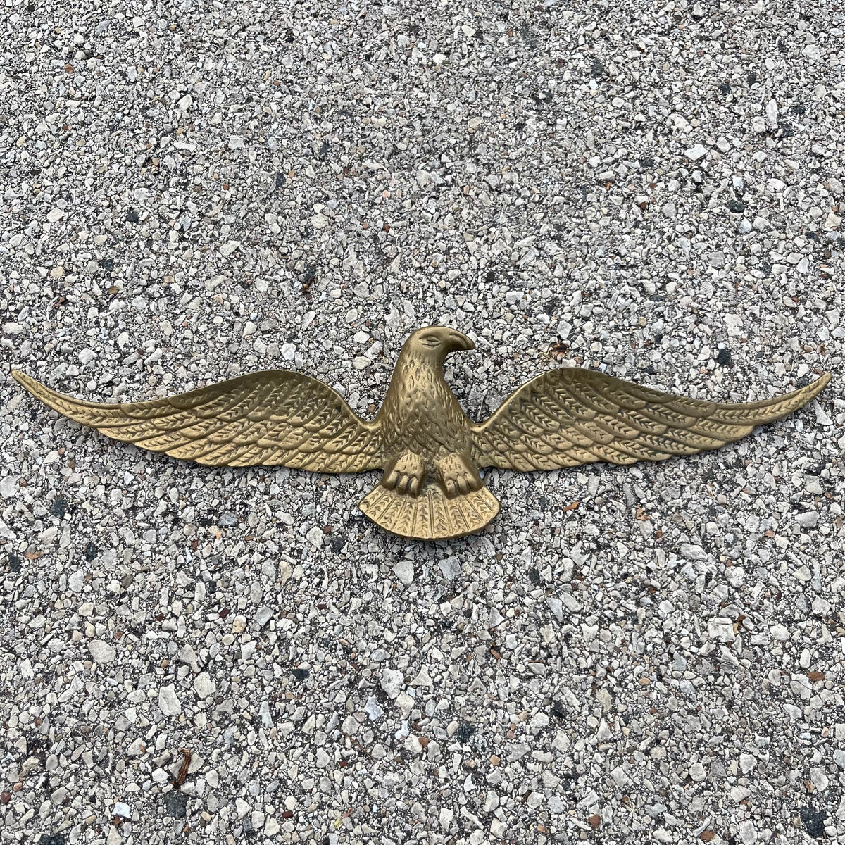 Vintage brass eagle wall hanger.